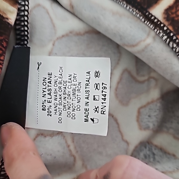 Blackmilk Giraffe Print Leggings, XS - Picture 8 of 8